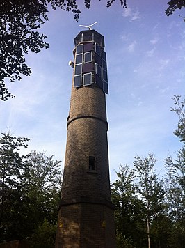 Uitkijktoren boven op de berg