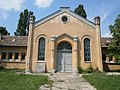 The crematorium of the Gránátos utca Israelite cemetery (cemetery-facing facade)