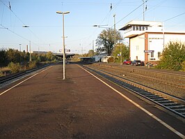 Blik over de perrons van station Northeim (2011)