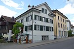 Wohnhaus zum Greiffen mit Laden