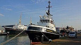 Steenbank in de haven van Maassluis