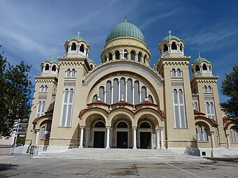 Ο Ναός του Αγίου Ανδρέα, 3η μεγαλύτερη εκκλησία Βυζαντινού ρυθμού στα Βαλκάνια.[49]