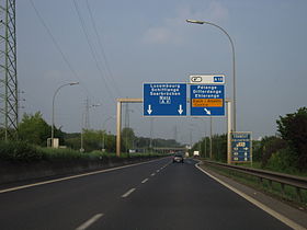 Die A4 bei der Ausfahrt zur A13