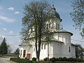 Biserica văzută dinspre sud-est