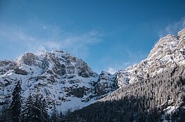 De Daubenhorn met de Gemmipas, vanuit Leukerbad.