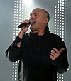 Phil Collins bei einem Konzert in Düsseldorf am 12.11.2005