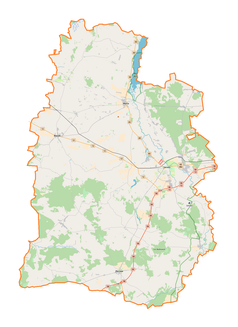 Mapa konturowa powiatu sieradzkiego, u góry nieco na lewo znajduje się punkt z opisem „Krąków”