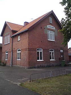 Furulund train station