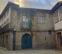 The Torre dos Mirandas is the last building in the city center of Guimarães with a Manueline window