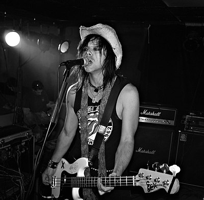 LA Guns Scott Griffin (bassist) 2011 Surf City.jpg