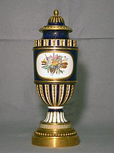 Sèvres-Vase, um 1770