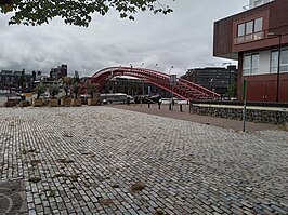 P.E. Tegelbergplein met Pythonbrug (september 2021)