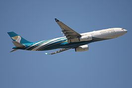 Een Airbus A330-300 van Oman Air