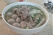 Teochew rice noodle soup (潮州粿條).