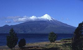 Het Lago Llanquihue met de Osornovulkaan (1993)