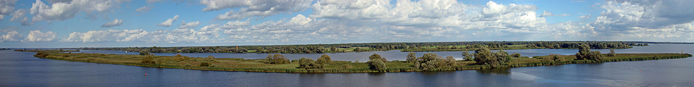 Długi Ostrów, panorama wyspy od strony Polic