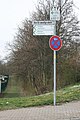 Straßenschild ebenda.