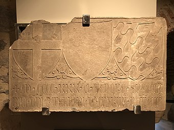 4. katta sergilenen Galata Surları'ndan alınmış bir kitâbe
