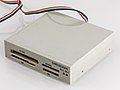 Interner USB-Multi-Kartenleser für einen 3,5″-Schacht eines Desktopcomputers