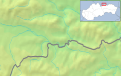 Mapa konturowa Pienin, na dole nieco na prawo znajduje się czarny trójkącik z opisem „Wietrzny Wierch”