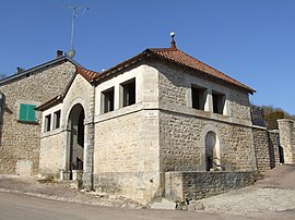 Lavoir (Public laundry)