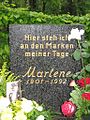 Grabstein von Marlene Dietrich in Berlin-Friedenau