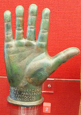 Heddernheimer Bronzehand (auch Heddernheimer Votivhand; 2. Jh. n. Chr.; Römisch-Germanisches Zentralmuseum Mainz)