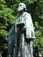 Pierre Cuypers statue (by August Falise), Munsterplein, Roermond (Netherlands)