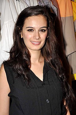 Evelyn Sharma