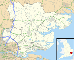 Mapa konturowa hrabstwa Essex, blisko centrum na lewo znajduje się punkt z opisem „Katedra w Chelmsford”