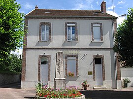 The town hall in Ormesson