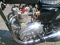 Triumph T140 Bonneville 750