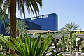 Die Las Vegas Monorail bei der Anfahrt auf das Hotel