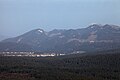 L’Auberson mit Blick auf den 1608 m ü. M. hohen Chasseron