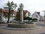 Glasmacherbrunnen (2002)