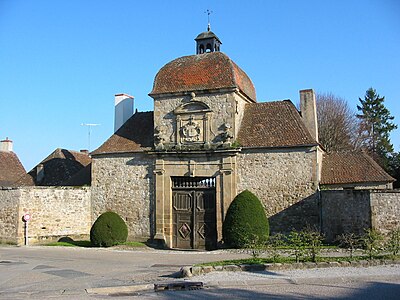 Poortgebouw in Souvigny