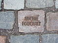 Tom Fecht: „Kaltes Quadrat“, ein Gedenkstein für Michel Foucault in Bonn