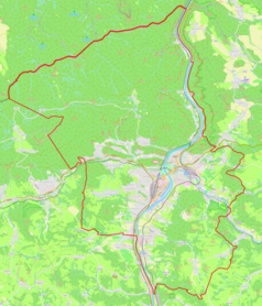 Mapa konturowa Děčína, blisko centrum na prawo znajduje się punkt z opisem „Děčín hlavní nádraží”