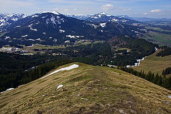 View from the Reuterwanne to the west to Wertacher Hörnle and Grünten