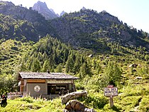 Chalet der Verwaltung des Naturreservats am Col des Montets.