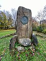 Gedenktafel und Gedenkstein