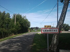 The road into Labarthe