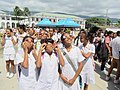 Kinder in Dili beobachten den Venustransit