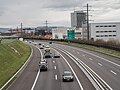 A14 bei Rotkreuz, Roche Diagnostics mit Administrationsgebäude (Roche-Tower) oben rechts