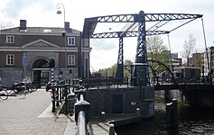 Gietijzeren ophaalbrug over de Nieuwe Herengracht in Amsterdam (1906).