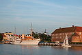 März: Sønderborg: Die Königliche Yacht Dannebrog vor dem Schloss