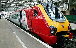 Super Voyager 221.113 op 1 augustus 2008 in Glasgow Central