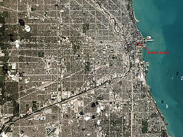 Position der Brücke in Chicago (Satellitenaufnahme von 2016)