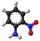 2-nitroanilinin molekülünün top ve çubuk modeli