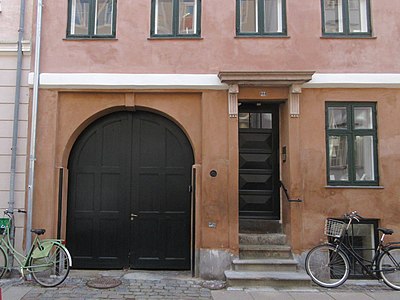 Gate and door in the three westernmost bays